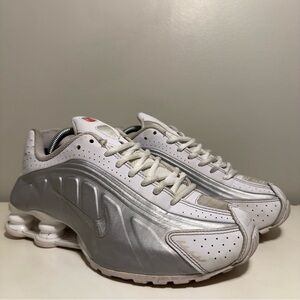 Nike Shox R4 GS White Metallic Silver Kids Size 5Y (Womens 6.5) Athletic Sneaker